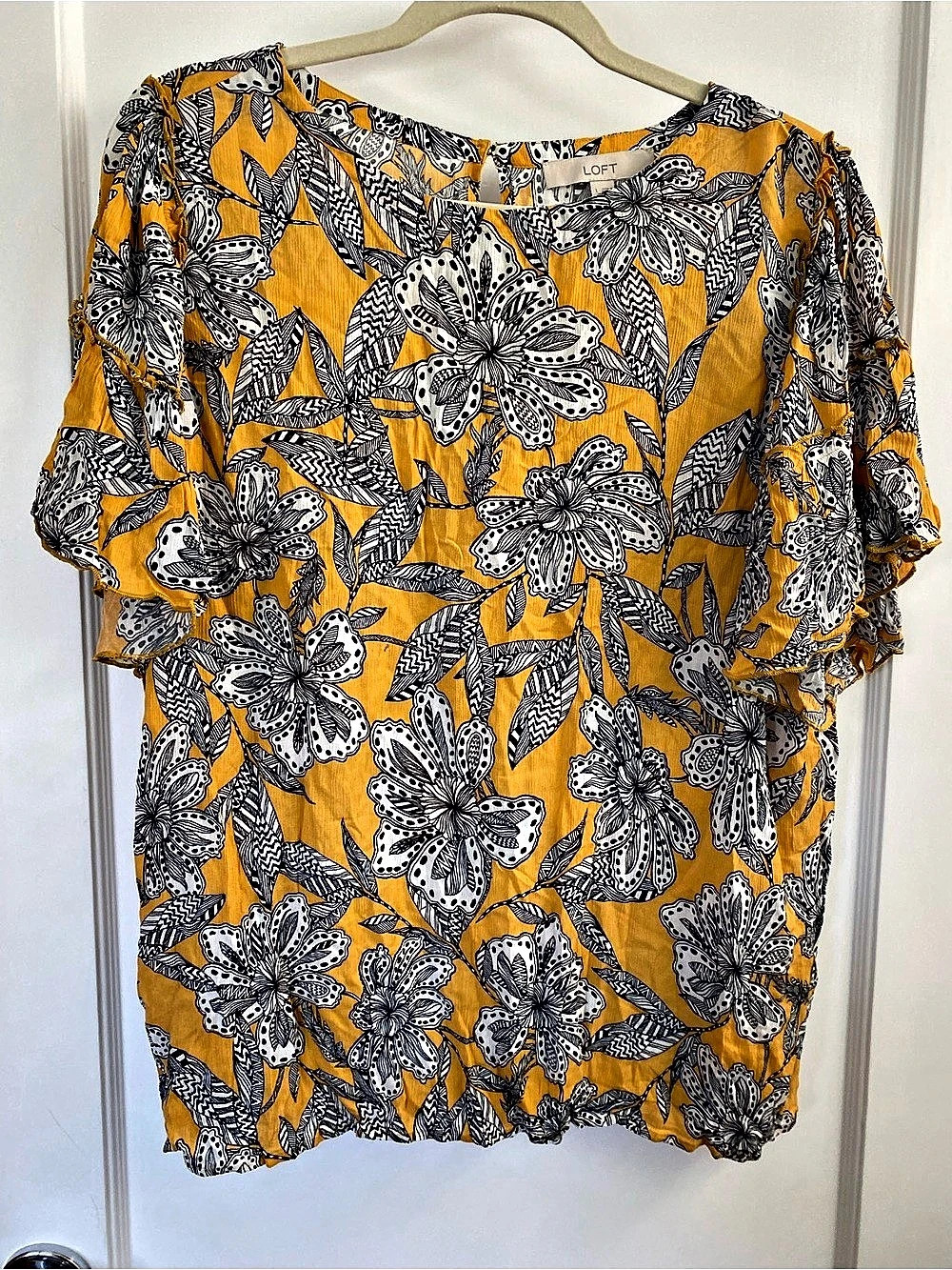 LOFT Floral Rayon Blouse in Yellow & Black Size Large